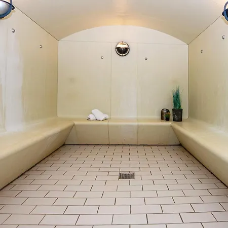 6 People House In Appartement *